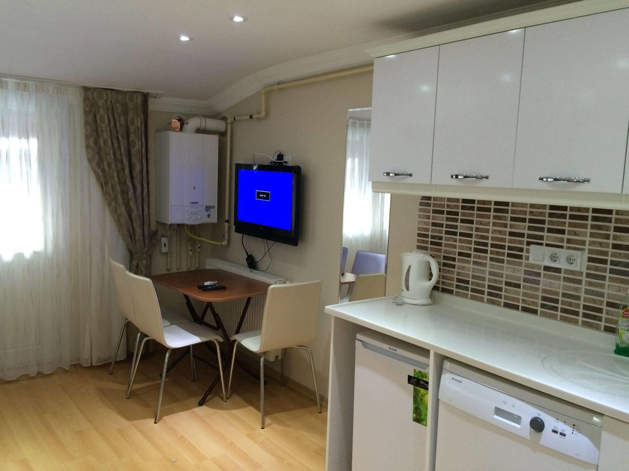 Black Bird Suite Hotel อิสตันบูล ภายนอก รูปภาพ