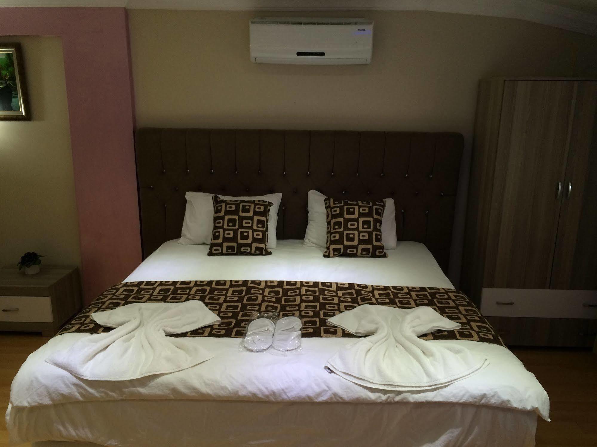 Black Bird Suite Hotel อิสตันบูล ภายนอก รูปภาพ