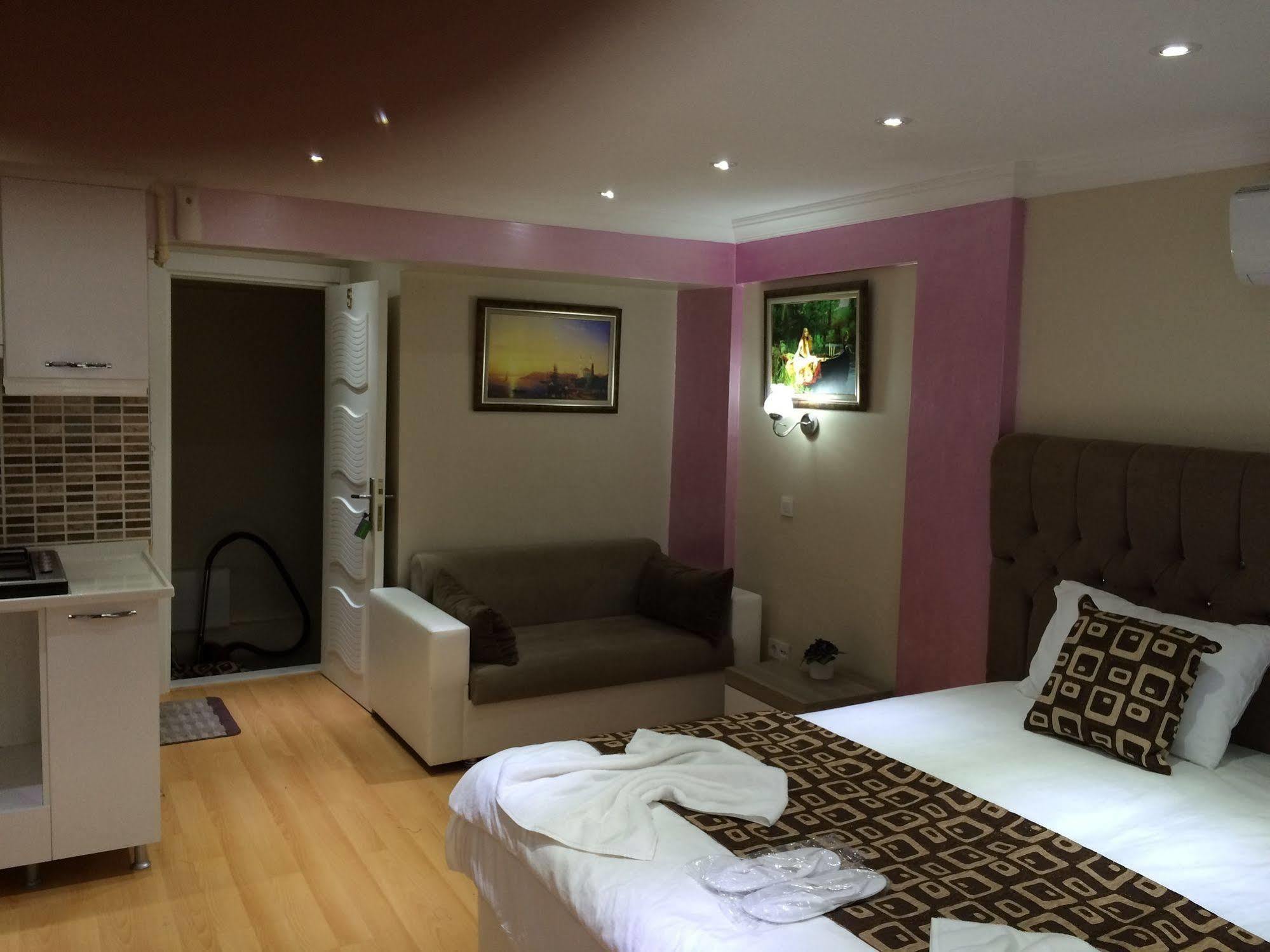 Black Bird Suite Hotel อิสตันบูล ภายนอก รูปภาพ