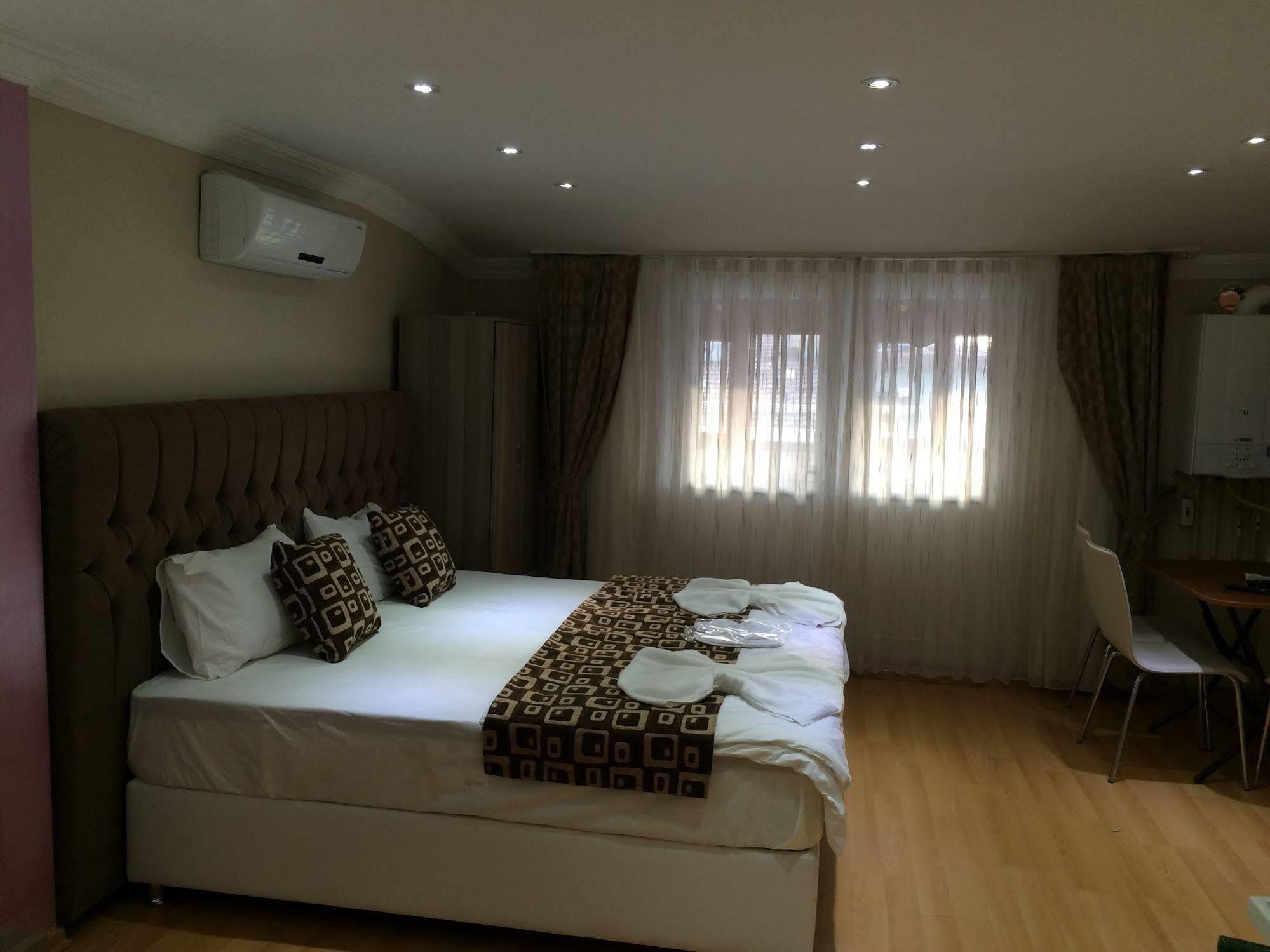 Black Bird Suite Hotel อิสตันบูล ภายนอก รูปภาพ