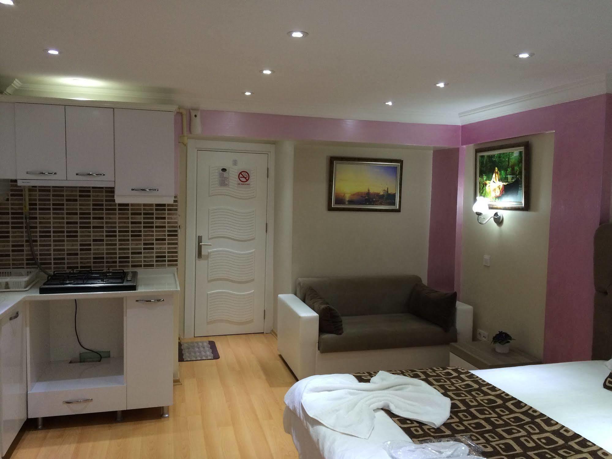 Black Bird Suite Hotel อิสตันบูล ภายนอก รูปภาพ